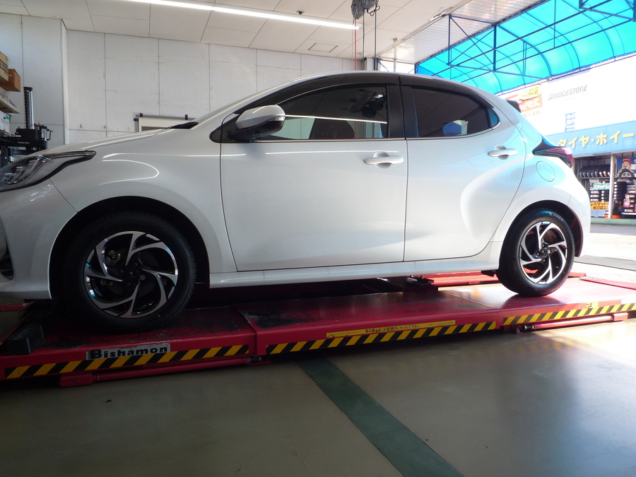 ヤリスｖｒｘ21856015 (1).JPG